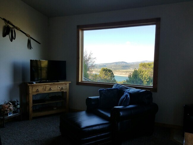 Building Photo - 871 Bristlecone Dr