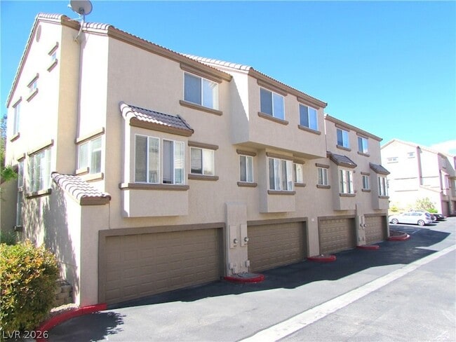 Photo - 8404 Tiger Woods Ave