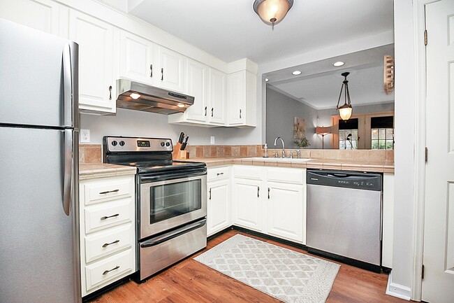 Photo - 2754 Tiergarten Ln