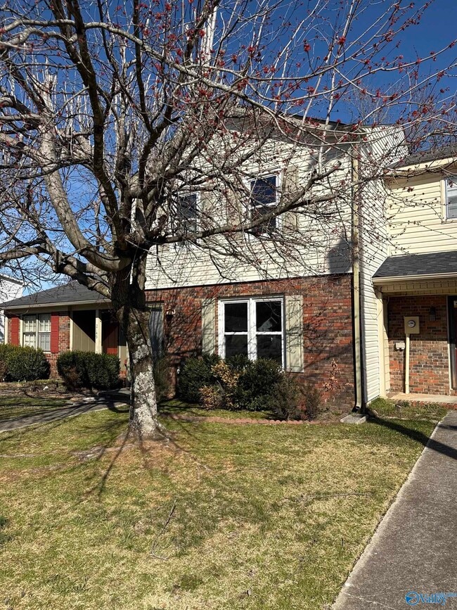 Photo - 2151 Westmead Dr SW Unidad na