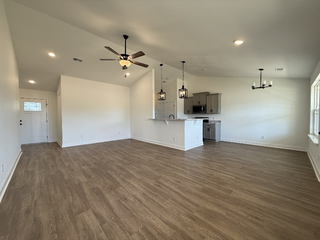 Photo - 1065 Javier Dr