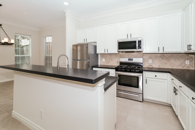 Photo - 2605 Cheshire Oaks Dr