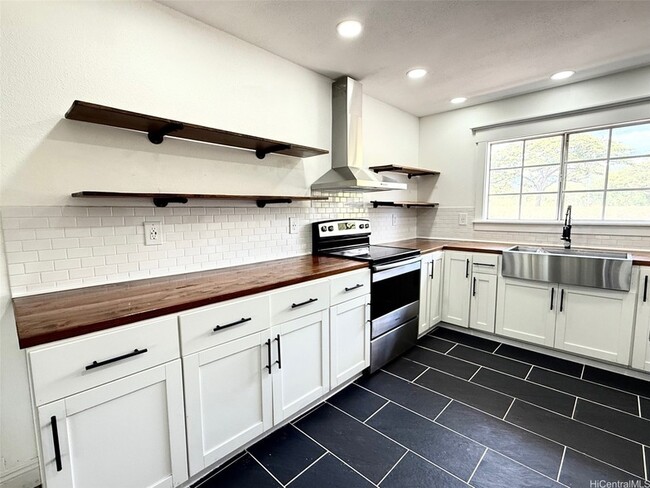 Building Photo - 91-1066 Wili Street Unit Rental