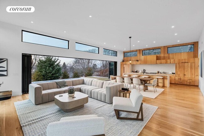 Photo - 21 S Edin St