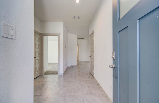 Photo - Natchez Trace, Fresno, TX 77545 - 4 BR 2 BA single-family home