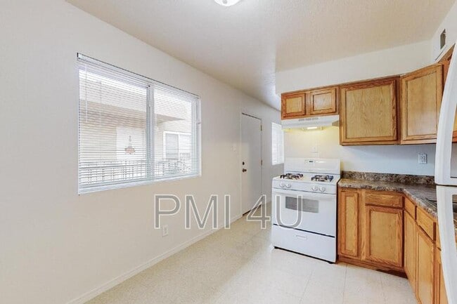 Photo - 233 Tennessee St NE Unidad D