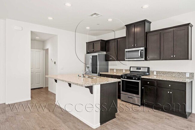 Photo - 41278 Winterberry St