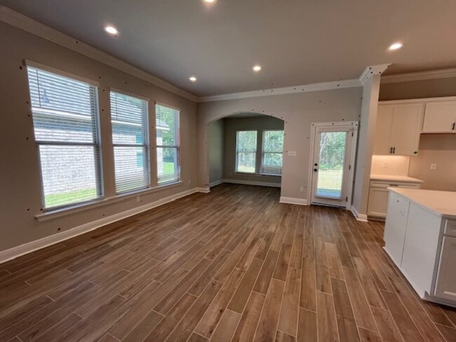 Photo - Beautiful Executive home in Hammock Bay with fenced backyard