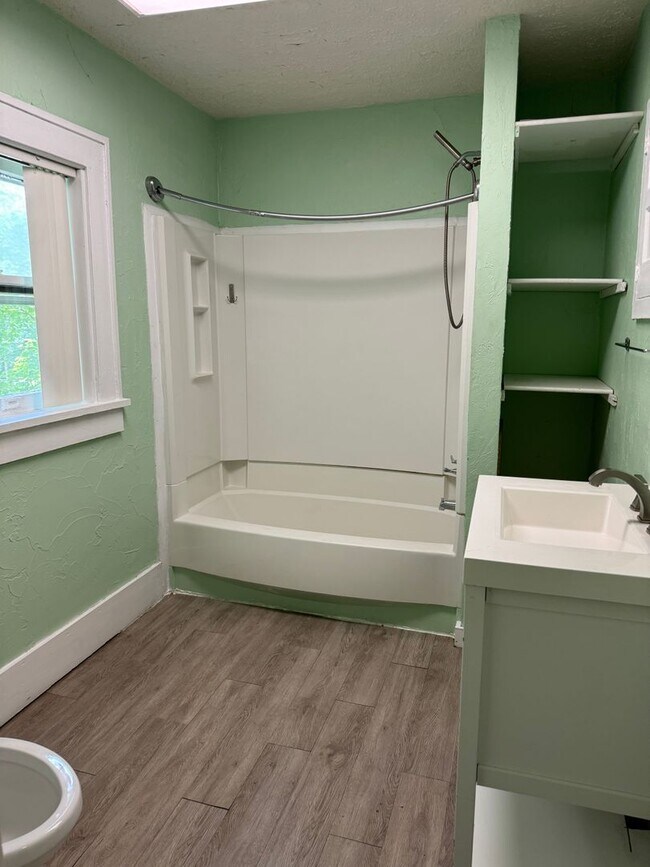 Photo - 55-57 Leila St Unit 57 up