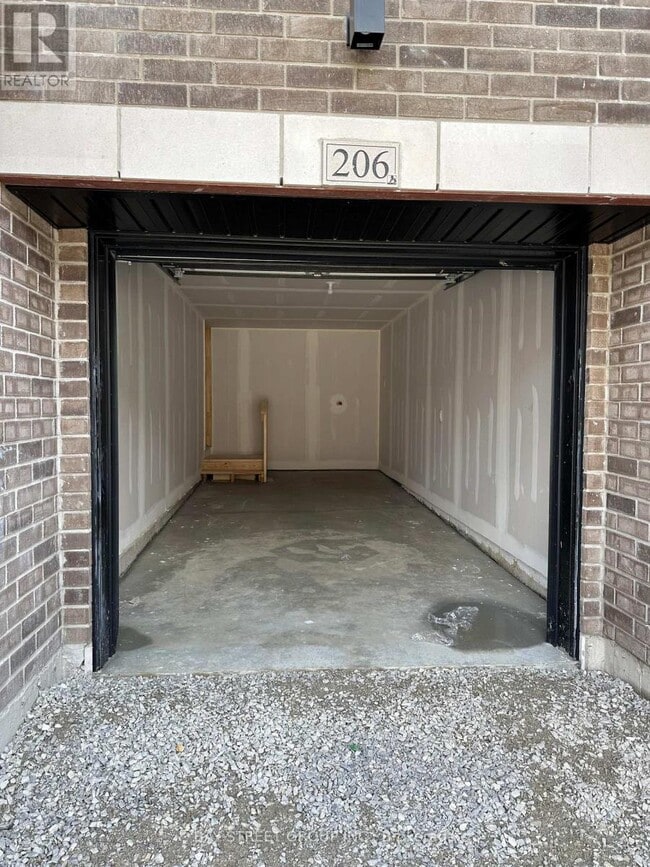 Photo - 206 Tennant Cir