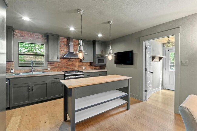 Photo - 118 Havana St