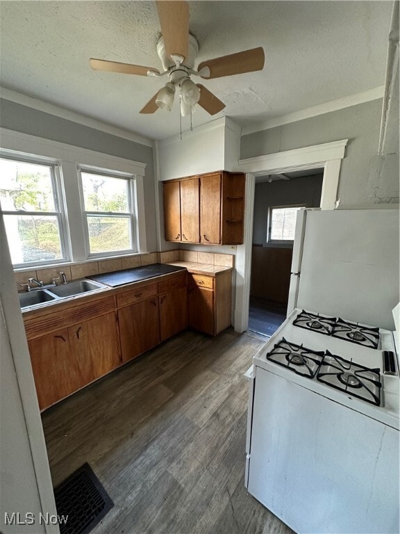 Photo - 825 Kenmore Blvd