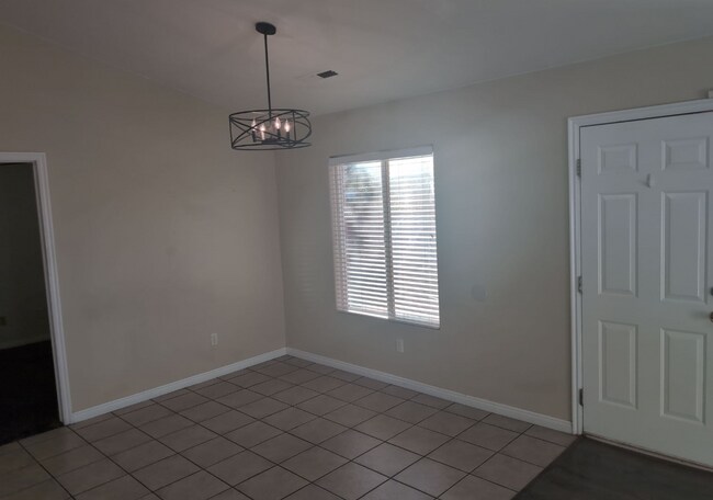 Photo - Home on a cul-de-sac in Ivins