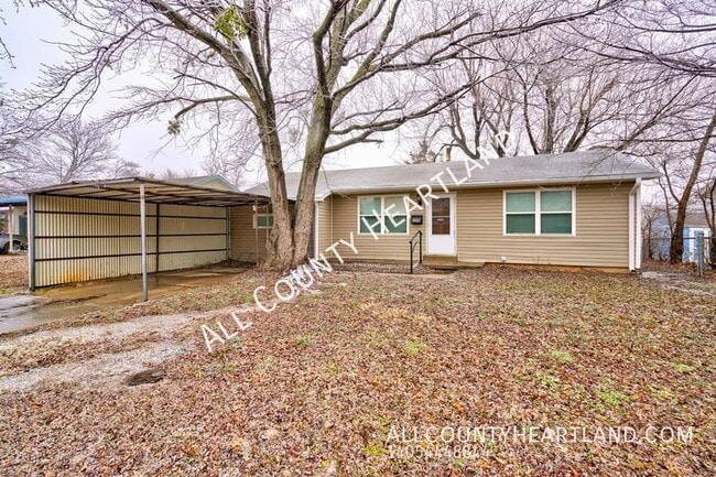 Building Photo - 3326 Willow Creek Dr