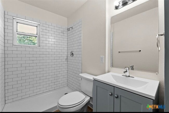 Photo - 2901 W Avenue B