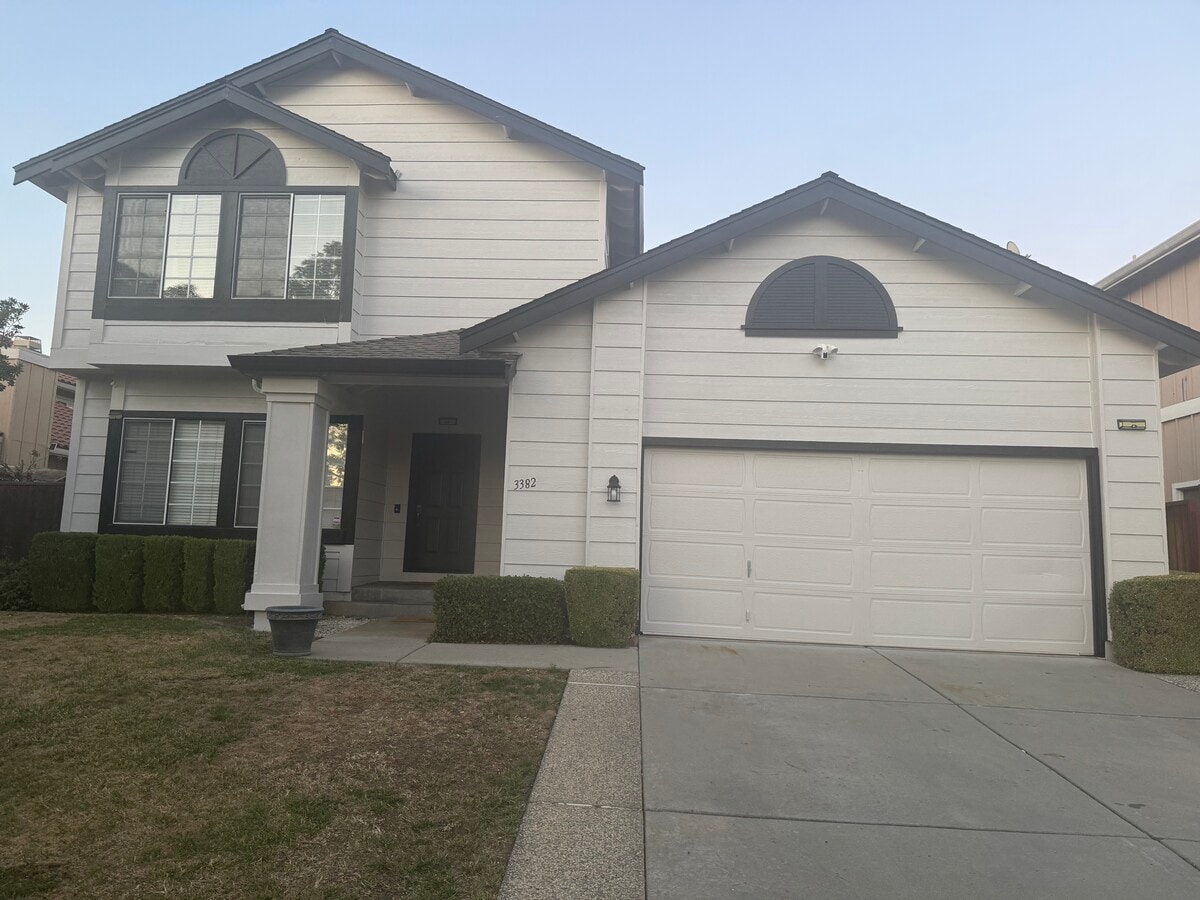 Photo - 3382 Heritage Estates Dr House