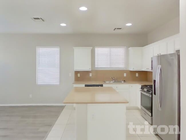 Photo - 4432 Santa Clarita Ave