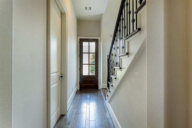 Photo - 2640 Fountain Key Blvd