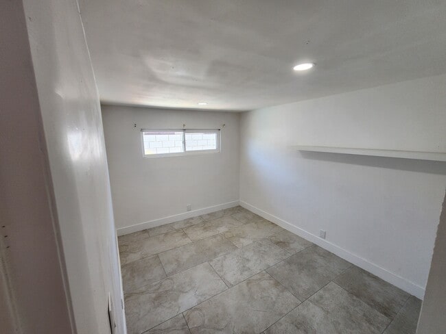 Photo - 2425 Daley St Unit C