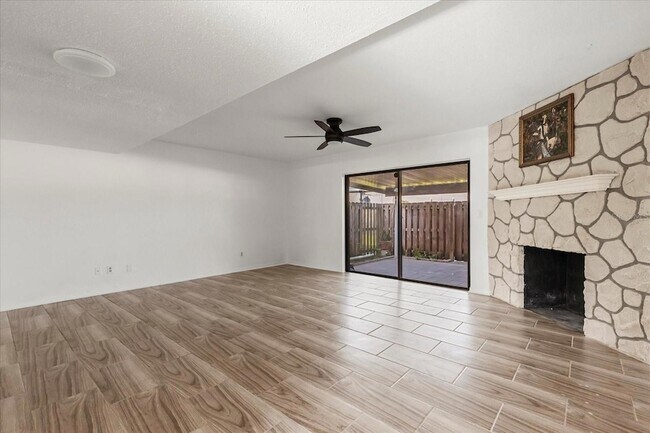 Photo - 2250 S Palmetto Ave