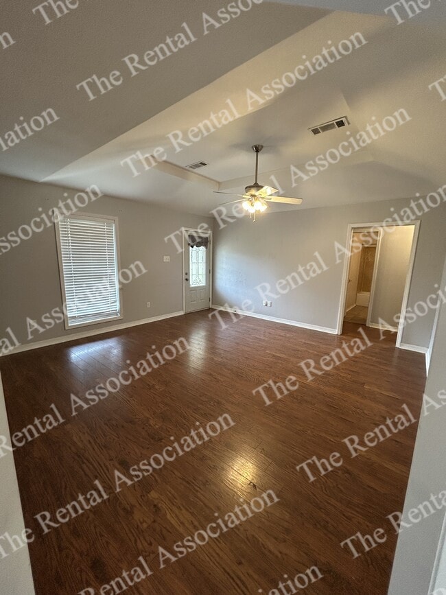 Photo - 103 Liner Dr