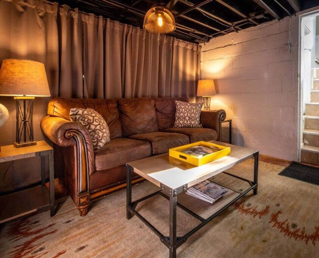 Building Photo - 246 N Hancock St Unit ID1246380P Rental