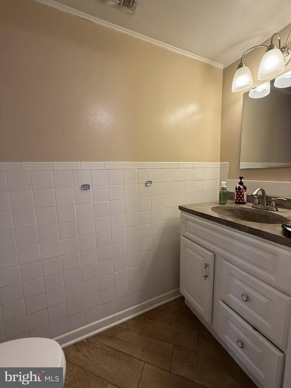 Photo - 5439 Richenbacher Ave