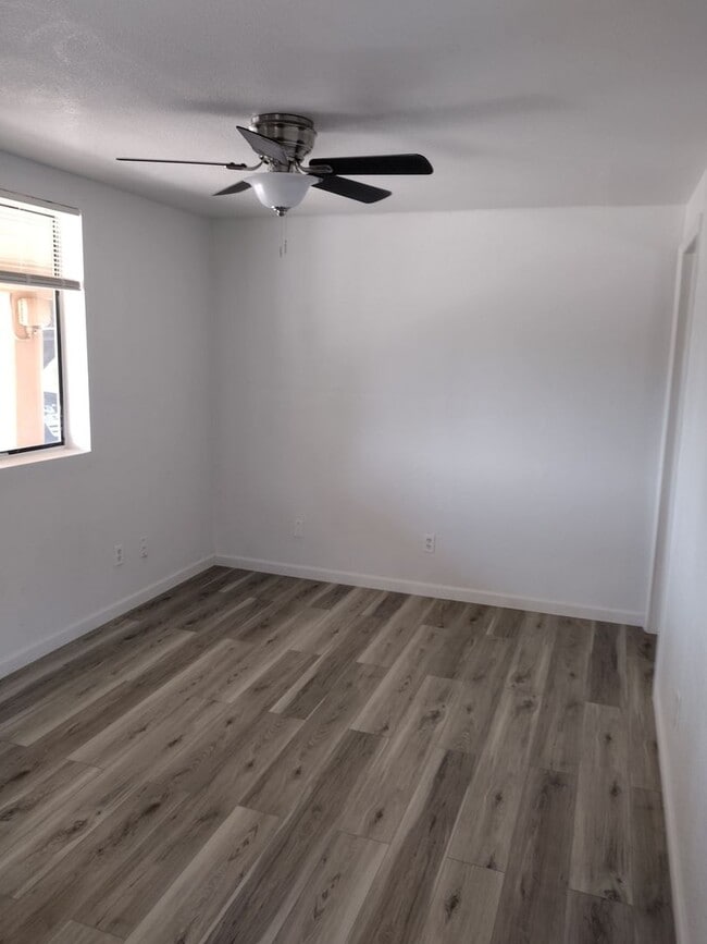 Photo - MOVE IN SPECIAL!!! Cute 1 Bed 1 Bath with ... Unit 1