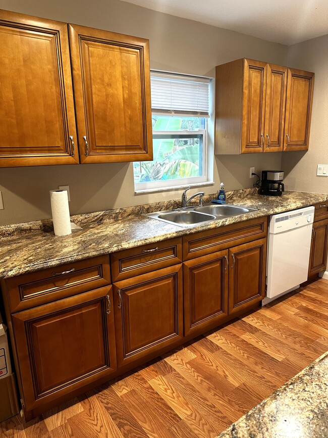 Building Photo - 4921 20th St Ct E