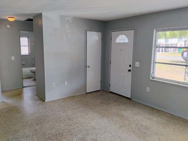 Photo - 39212 Park Dr