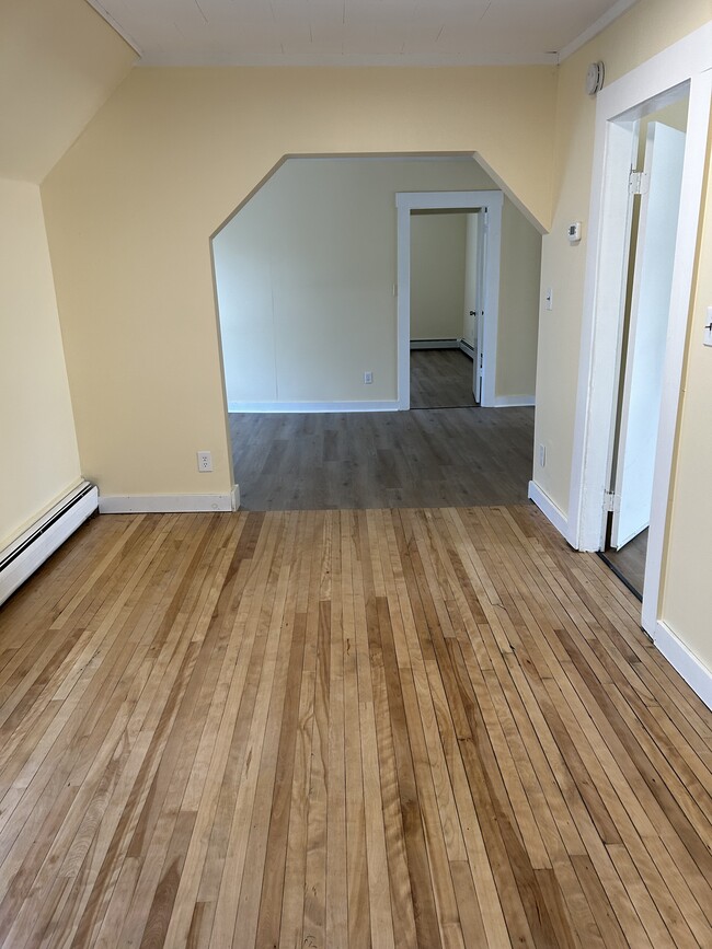Photo - 35 Ammonoosuc St Unit Newly Renovated 2 Bedroom Apartment