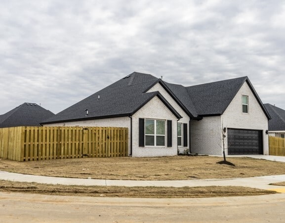 Photo - 441 Willow Dr