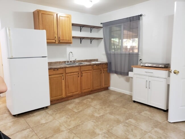 Building Photo - 75-261 Pumehana St