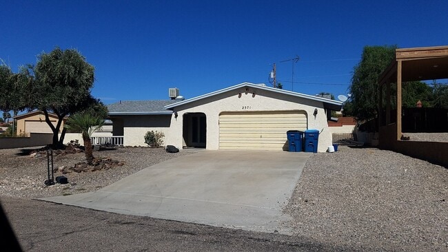 Building Photo - 2571 Talisman Ln