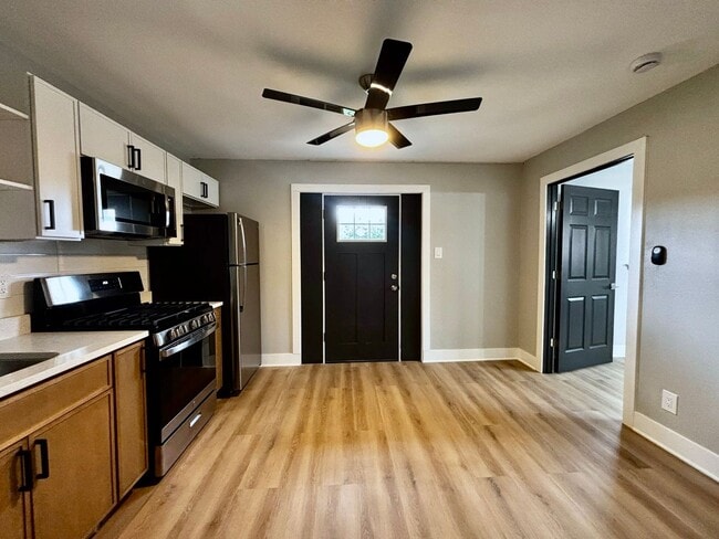 Photo - Halsted Park Apartments