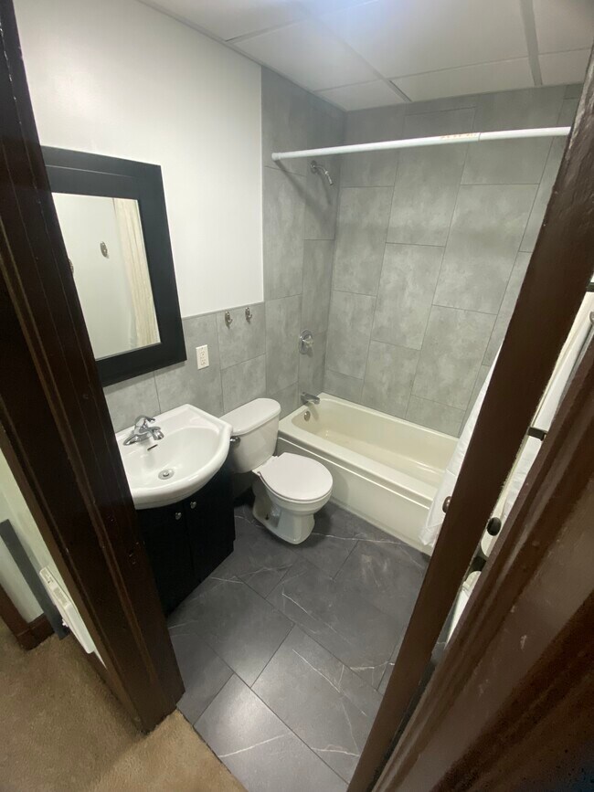 Photo - 203 N Washington St Unit 2