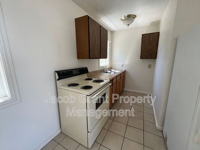 Photo - 1298 Idaho Ave