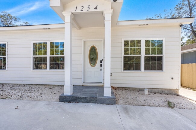 Photo - 1260 Sawyer St Unit 1260 Sawyer Street