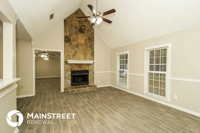 Photo - 7729 St James Ct