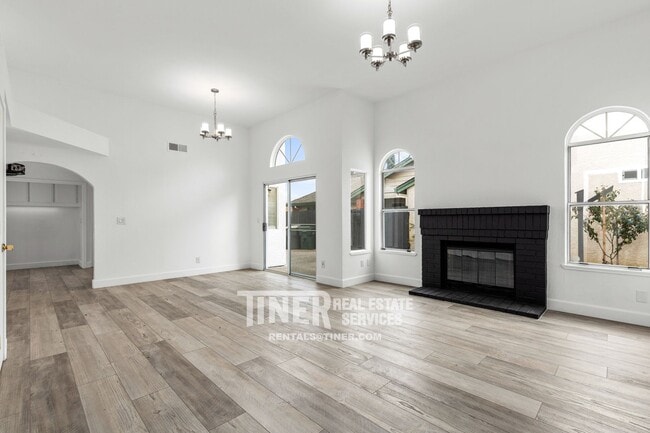 Photo - 8958 Emsdale Way