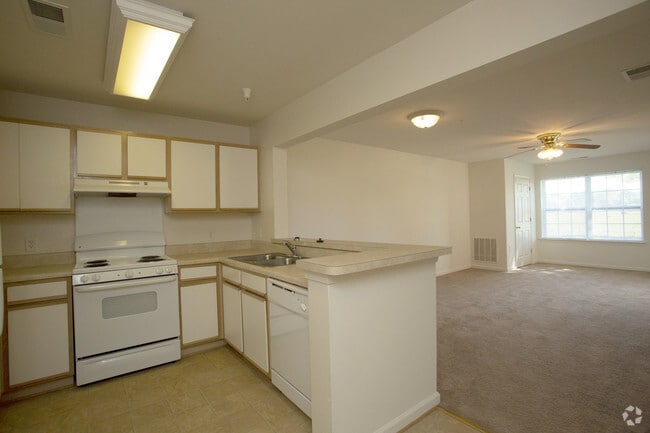 1BR,1BA,-767SF Entrance - Somerset at Town Center