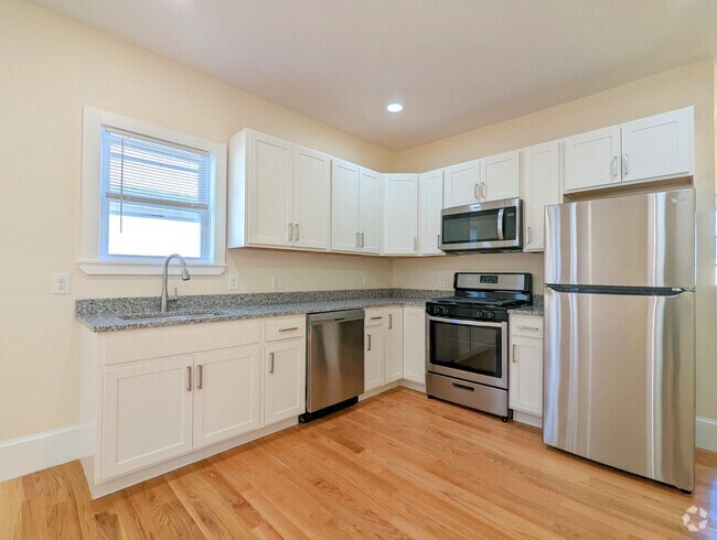 Building Photo - 73 Merriam St Unit 2 Rental