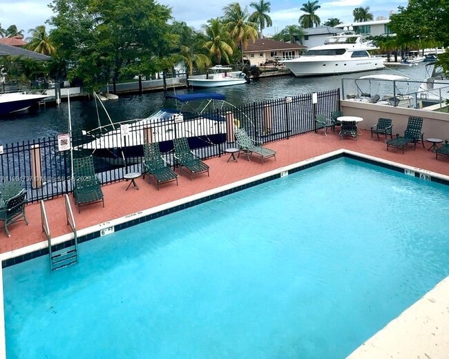 Building Photo - 2903 N Miami Beach Blvd Unit 203