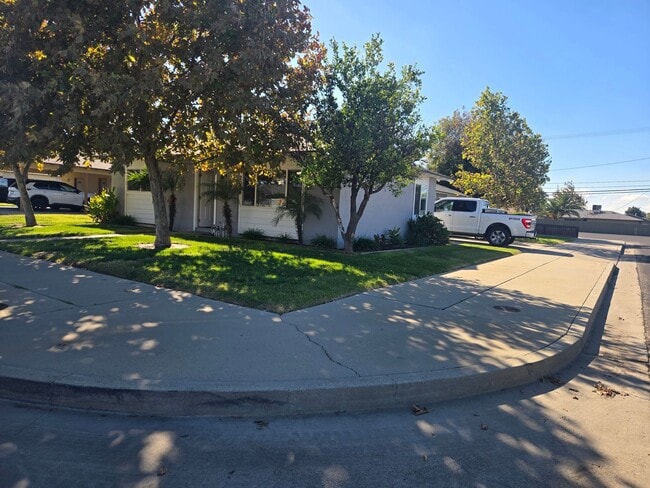 Photo - 2 Br 1 Ba available Now