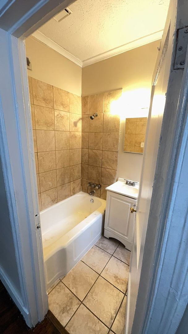 Photo - Quaint 3 bed 2 bath w/ covered parking in Fondren