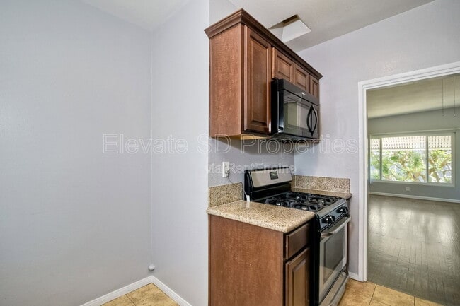 Photo - 3557 College Ave