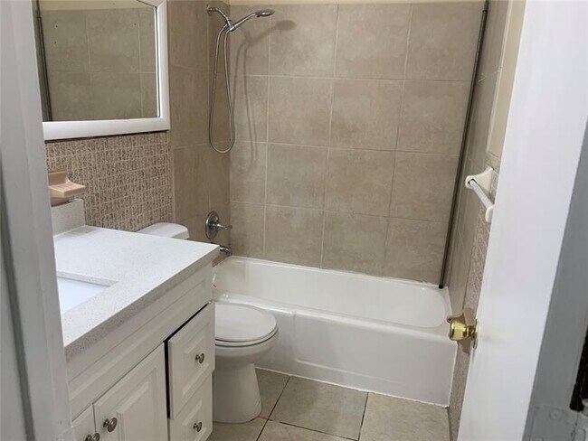 Photo - 4059 NW 31st Ave Unit 3