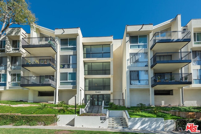1340 S Beverly Glen Blvd Unit 313