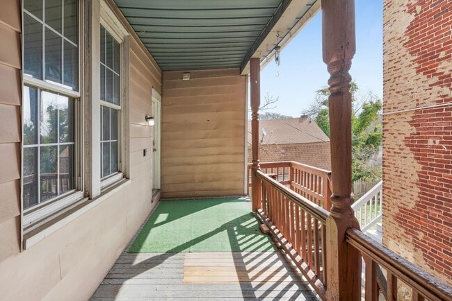 Photo - 137 N 7th St Unit Apt 1