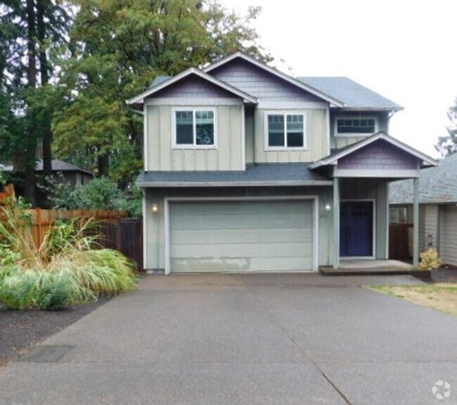 Building Photo - 4Bd/2.5Ba Two Story House - Available Soon!